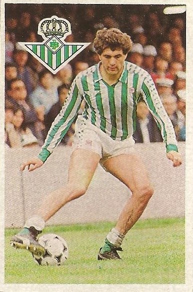 Diego Armando Maradona. Sus driblings. Sus goles. Liga 84-85. Gordillo (Real Betis). Cromo Esport.