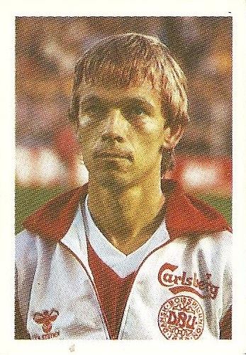 Eurocopa 1984. Ole Rasmussen (Dinamarca) Editorial Fans Colección.