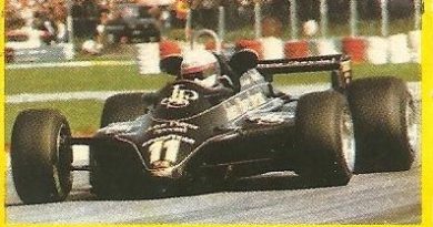 Grand Prix Ford 1982 . Elio de Angelis (Lotus). (Editorial Danone).