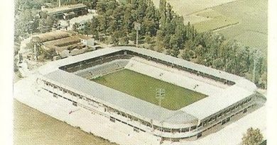 Trideporte 84. Estadio El Sadar (Club Atlético Osasuna). Editorial Fher.
