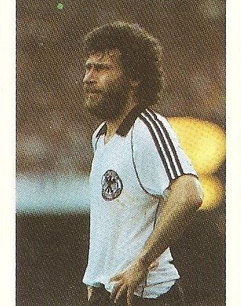 Eurocopa 1984. Breitner (República Federal Alemania). Editorial Fans Colección.