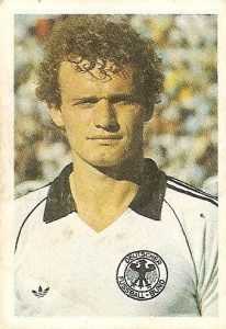 Eurocopa 1984. Briegel (Alemania Federal) Editorial Fans Colección.