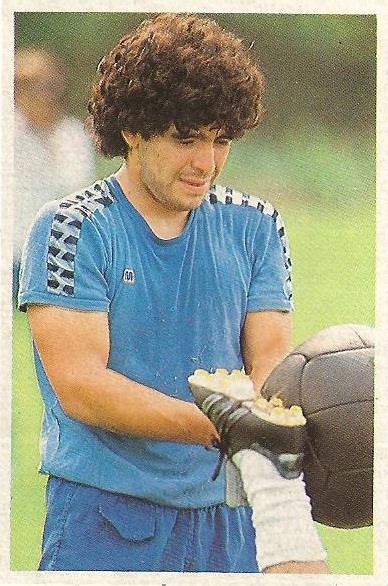 Diego Armando Maradona. Sus driblings. Sus goles. Liga 84-85. Maradona (Argentina). Mis entrenamientos. Cromo Esport.