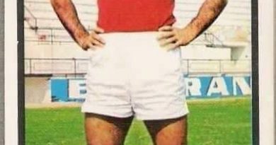 Liga 1973-74. Valenzuela (Real Murcia). Editorial Ruiz Romero. 📸 José Hernández Madrid.