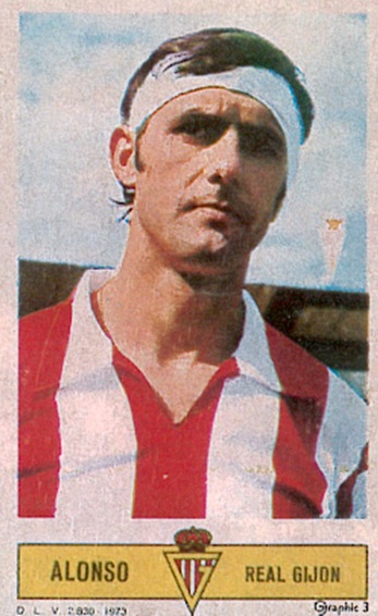 Liga 73-74. Alonso (Real Sporting de Gijón). Ediciones Este. 📸: Toni Izaro.