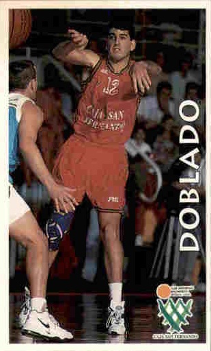 Baloncesto Liga 96-97. Benito Doblado (C.D. Baloncesto Sevilla - Caja San Fernando). Editorial Mundicromo. 📸: Jesús López Gil.