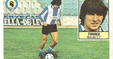 Liga 84-85. Torres (Hércules C.F.). Ediciones Este.