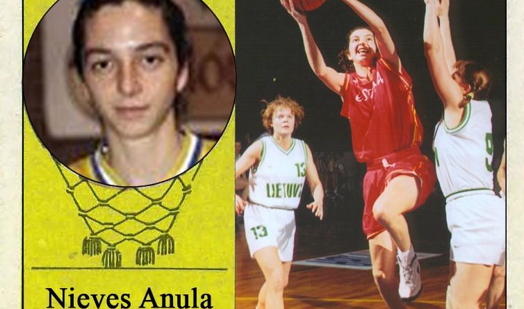 Nieves Anula (Selección española de baloncesto femenino). 📸: Cromo-Montaje del Grupo de Facebook Nuestros álbumes de cromos.