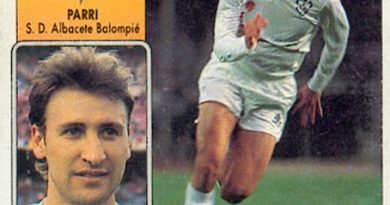 Liga 92-93. Parri (Albacate Balompié). Ediciones Este. 📸: Toni Izaro.
