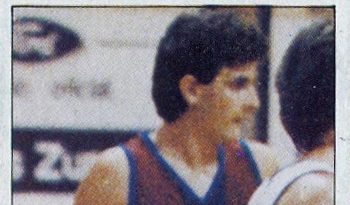 Baloncesto 1986-87. Iñaki Madoz (Caja Álava). Editorial J. Merchante. 📸: Grupo de Facebook Nuestros Álbumes de Cromos.