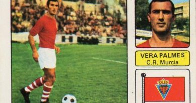 Liga 73-74. Vera Palmés (Real Murcia). Editorial Fher. 📸: Juan Álvarez.