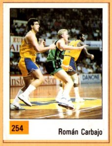 Basket 90 ACB. Román Carbajo (Caja Bilbao). Ediciones Panini. 📸: Grupo de Facebook Nuestros álbumes de cromos.