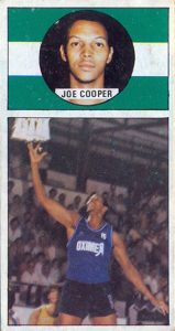 Baloncesto 86-87. Joe Cooper (Oximesa Granada). Editorial Merchante. 📸: Roberto Ordoñez Puerto.