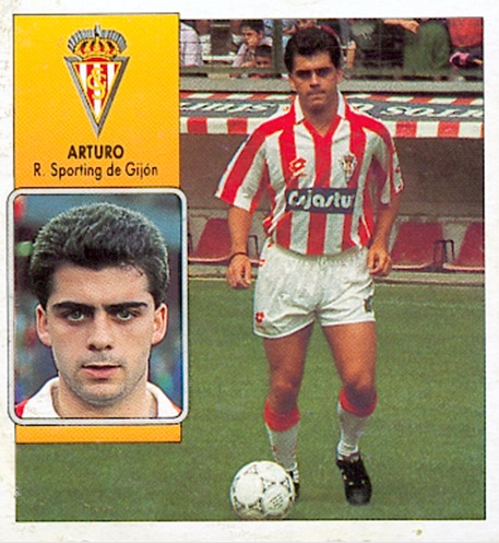 Liga 92-93. Arturo (Real Sporting de Gijón). Ediciones Este. 📸: Toni Izaro.