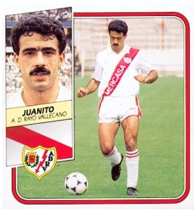 Liga 89-90. Juanito (Rayo Vallecano). Ediciones Este. 📸: Toni Izaro.