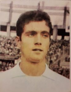 Liga 73-74. Isabelo (Racing de Santander). Xibeca Sport. 📸: Luis Benítez Cobo.