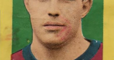 Campeones 1960-61. Coll (F. C. Barcelona) Editorial Burguera. 📸: Grupo de Facebook Nuestros álbumes de cromos.