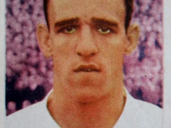 Campeonatos Nacionales. 1963. Canario (Sevilla F. C.). Editorial Ruiz Romero. 📸: Julián Romero de Blas.