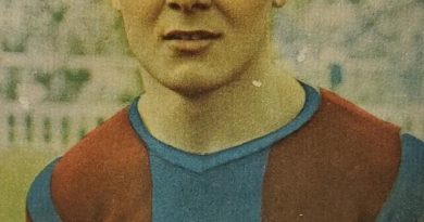 Liga 1950-51. Kubala (F. C. Barcelona). Castellbranch. 📸: Juan Pérez Guillén.