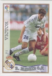 Las fichas de la Liga 97-98. N.º 8. Víctor (Real Madrid C. F.). Editorial Mundicromo.