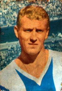 Liga 67-68. Marcial (R. C. D. Español). Editorial Ruiz Romero. 📸: Nicolás Moreno.