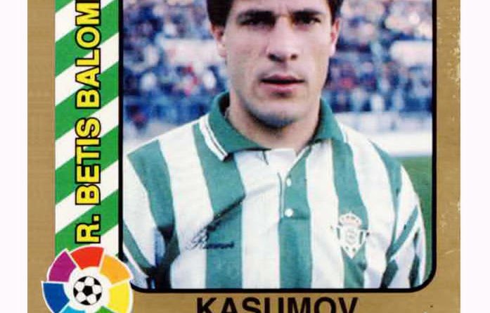 1995 Fútbol Total. N.º 168. Kasumov (Real Betis). Editorial Mundicromo.