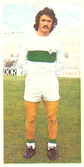 Liga 75-76. Cortés (Elche C. F.). Ediciones Este. 📸: Toni Izaro.