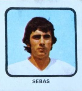 Campeonatos Nacionales de Fútbol 1974-1975. Sebas (Racing de Santander). Editorial Ruiz Romero. 📸: Tomás Fraguas.